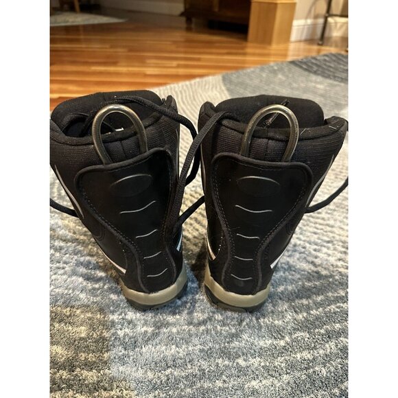 Youth Core Snowboard Boots Size 4 - Picture 3 of 4